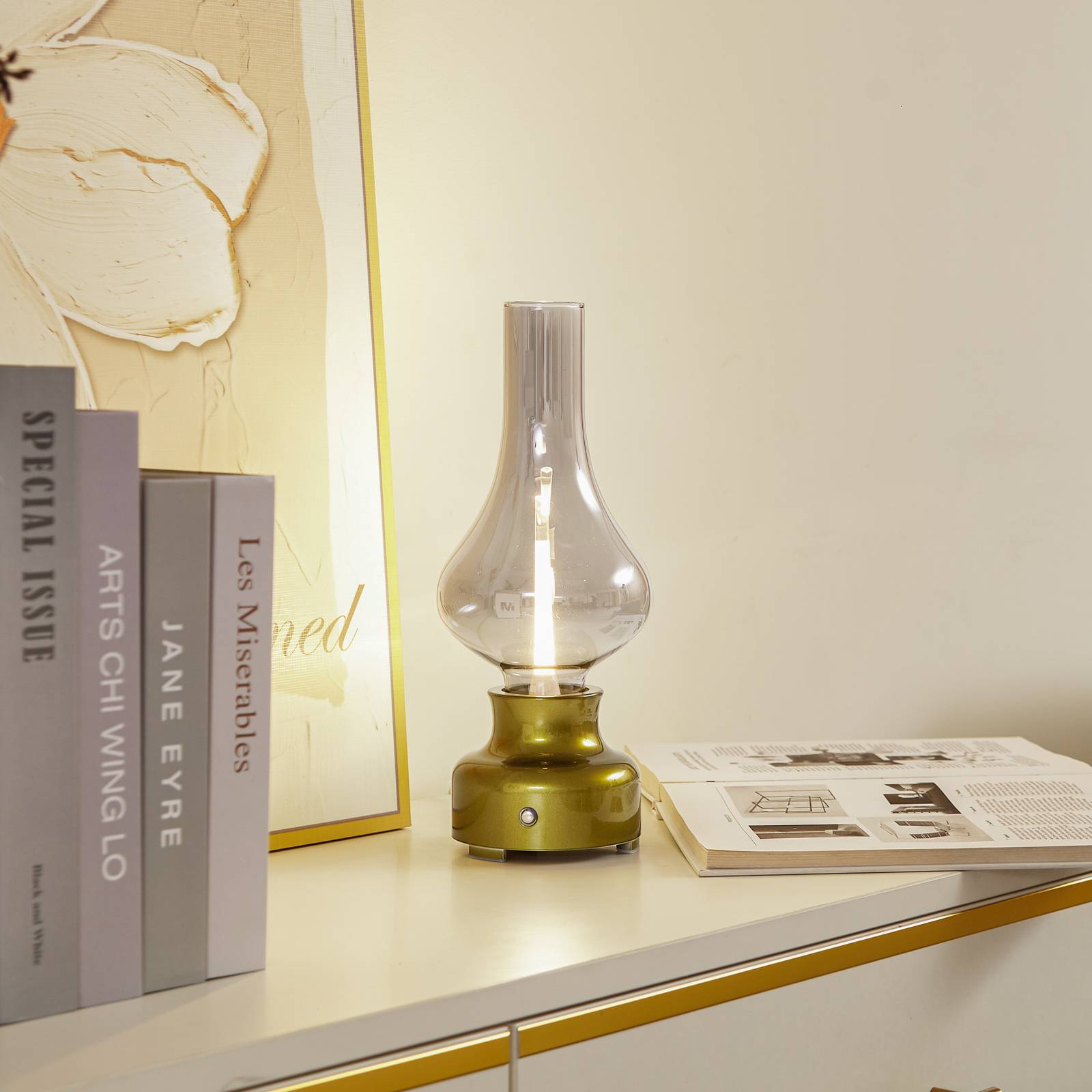 foto del prodotto lindby lampada da tavolo ricaricabile a led maxentius, verde, vetro, dimmer