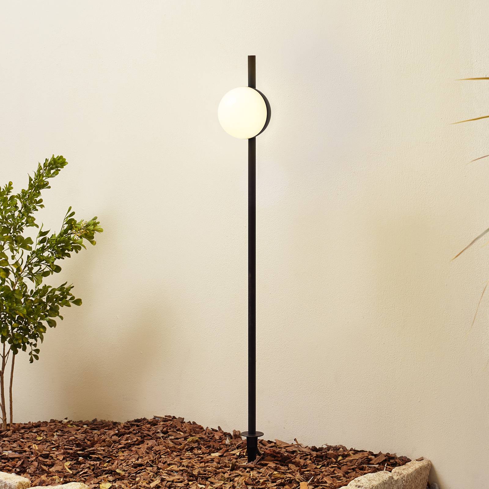 foto del prodotto lindby lampada led con picchetto darleen, antracite, metallo, 10cm