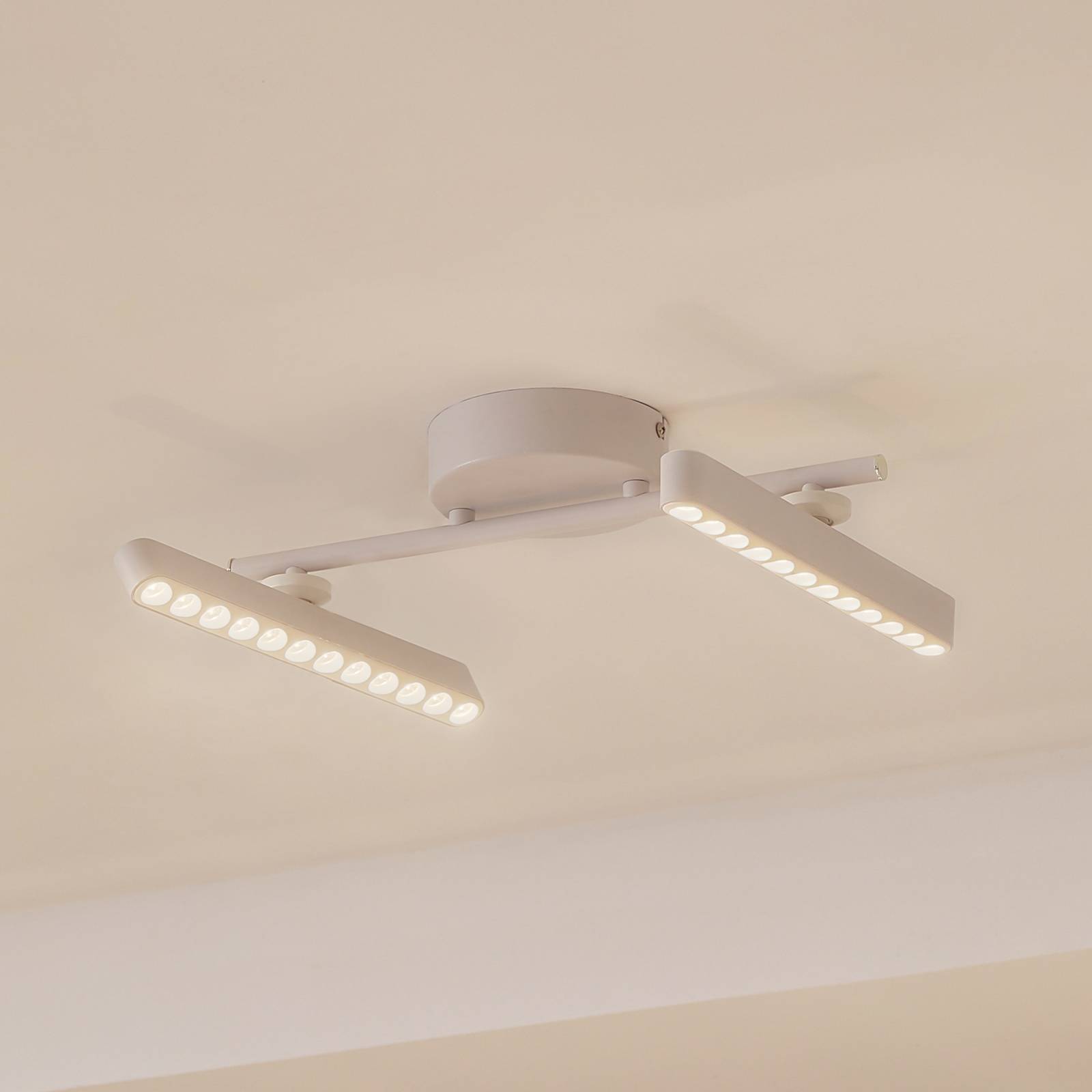 foto del prodotto lindby led eldrin in bianco da metallo
