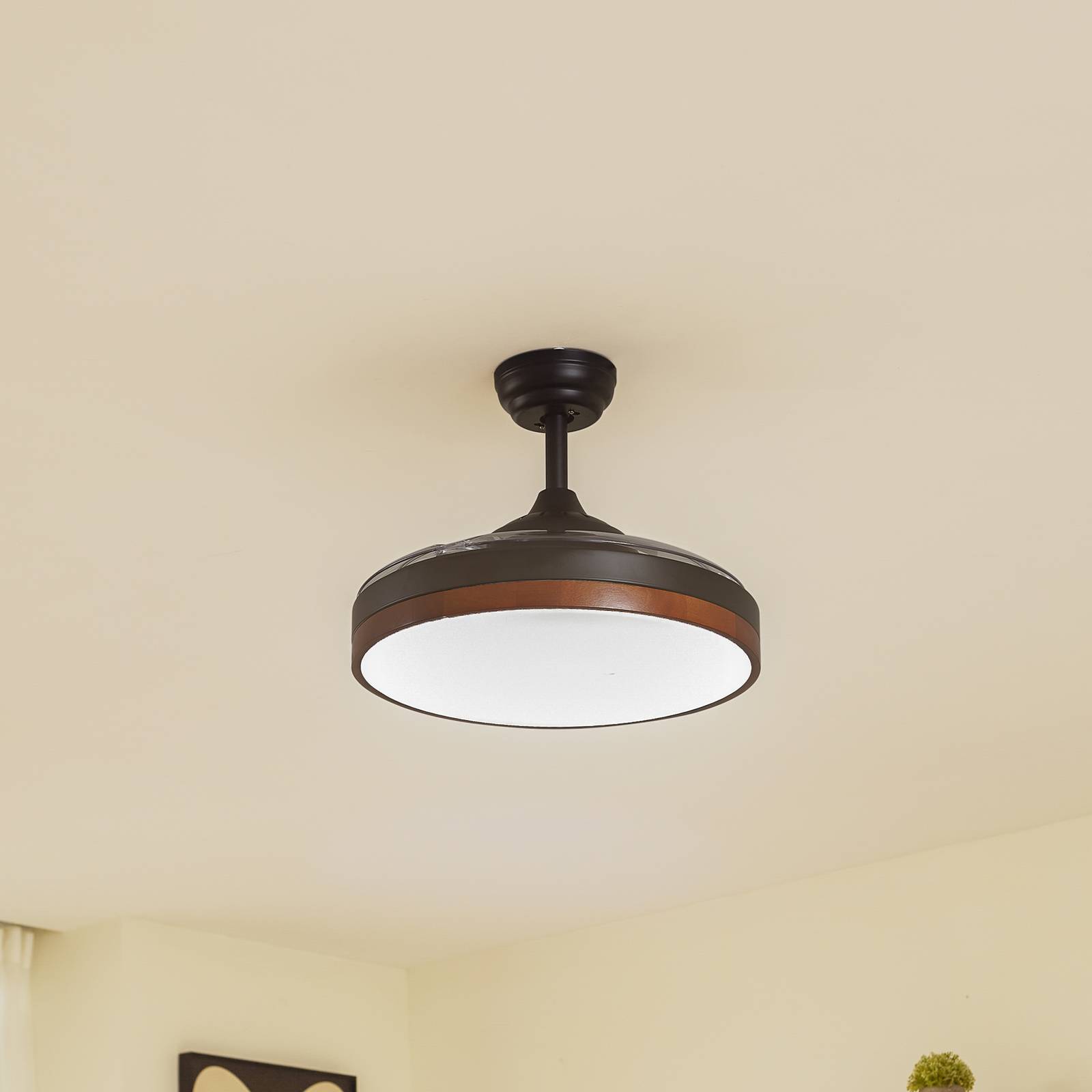 foto del prodotto lindby led oras in nero da metallo