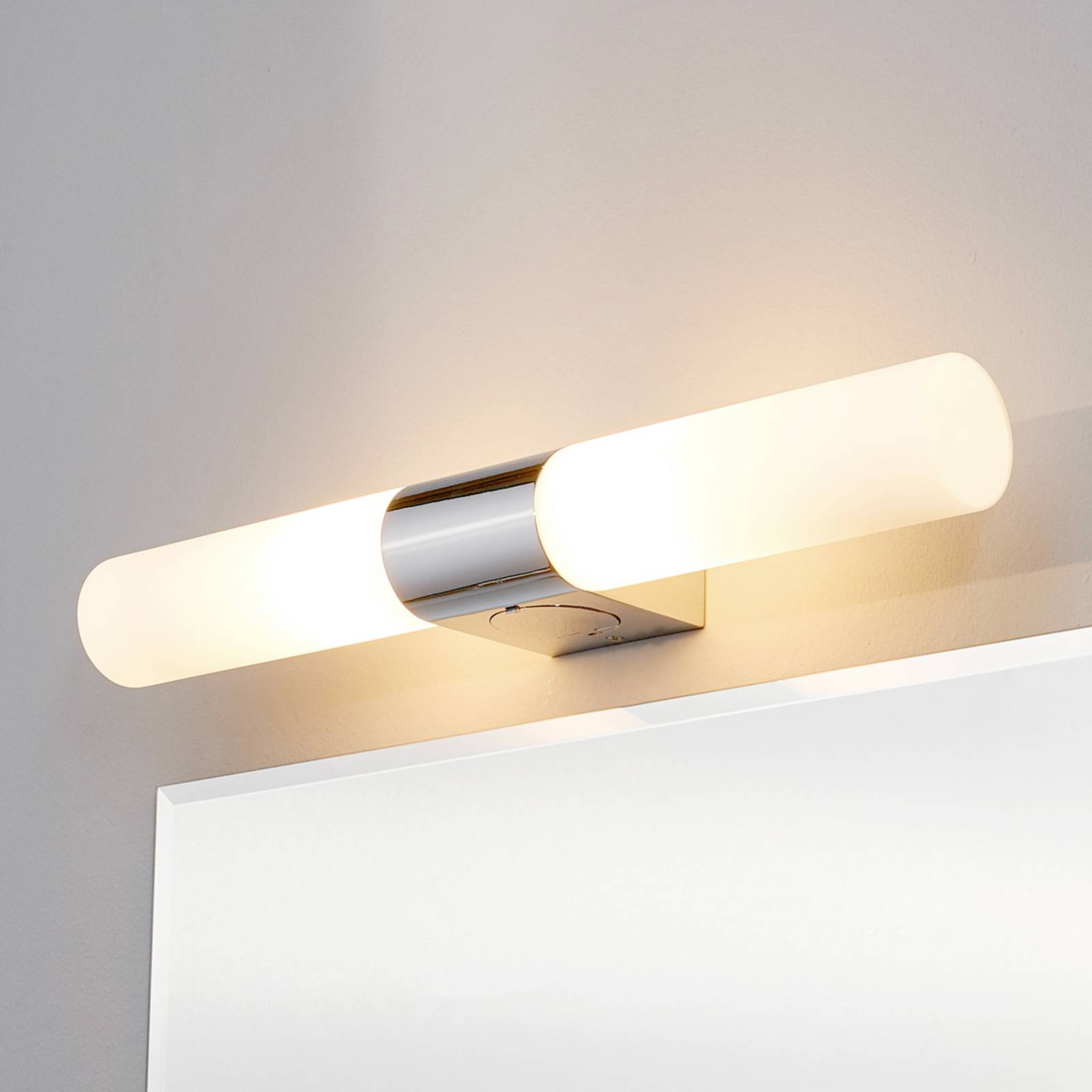 foto del prodotto lindby luce da specchio ziva, presa, bianco, vetro, ip44