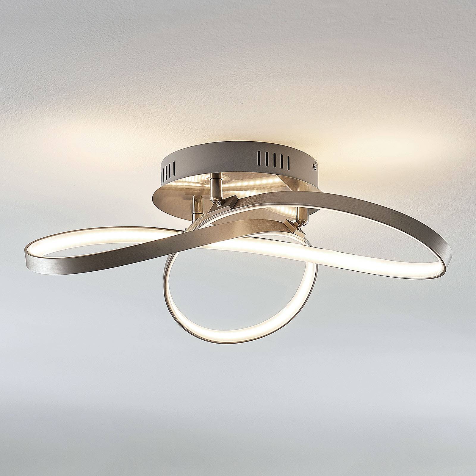 foto del prodotto lindby moderna plafoniera led saliha