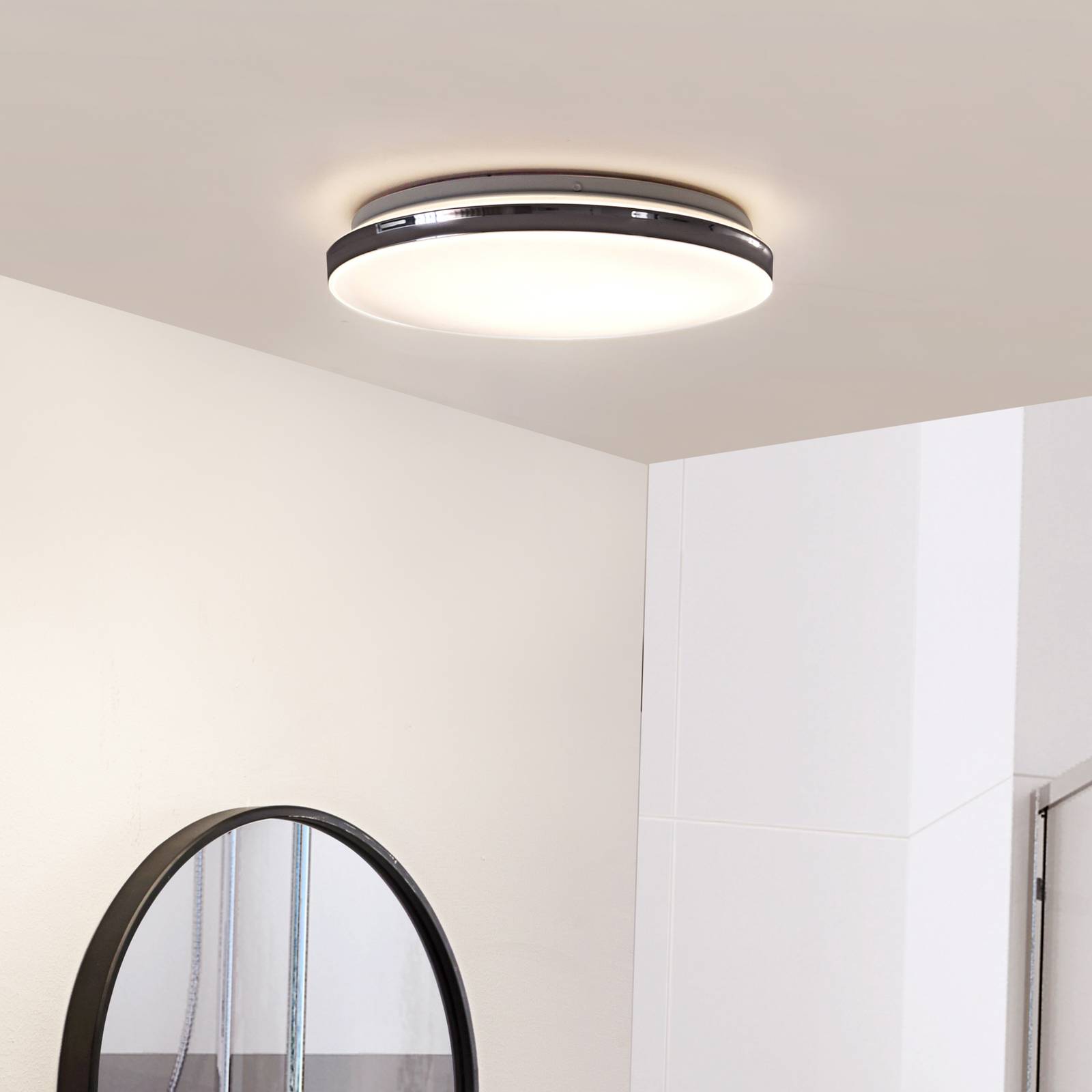 foto del prodotto lindby plafoniera led comora, 35 cm, bianco, ip44, 3000k