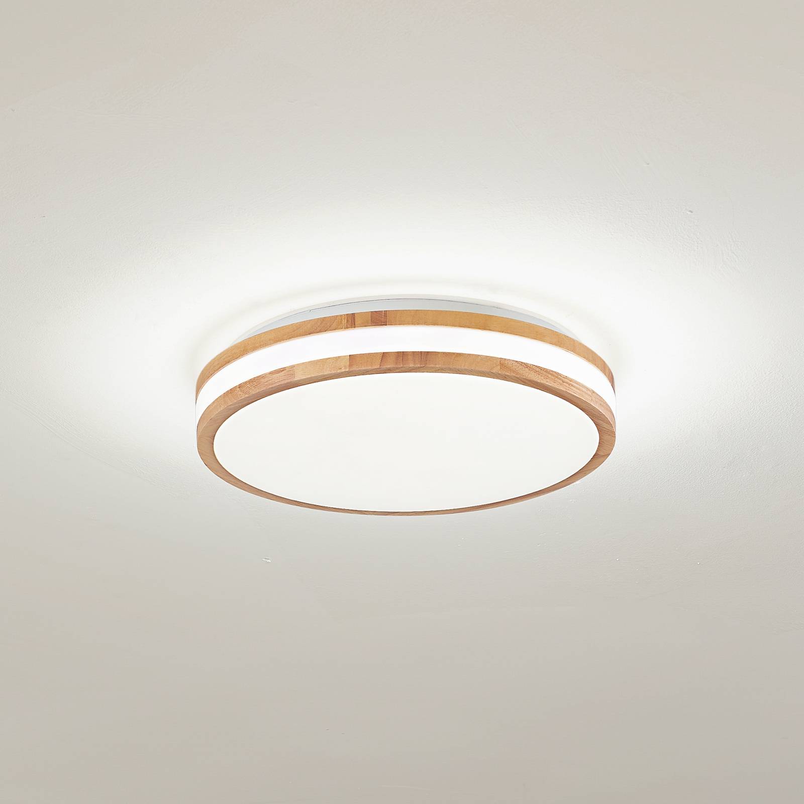 foto del prodotto lindby plafoniera led emiva, 39,5 cm, cct, legno