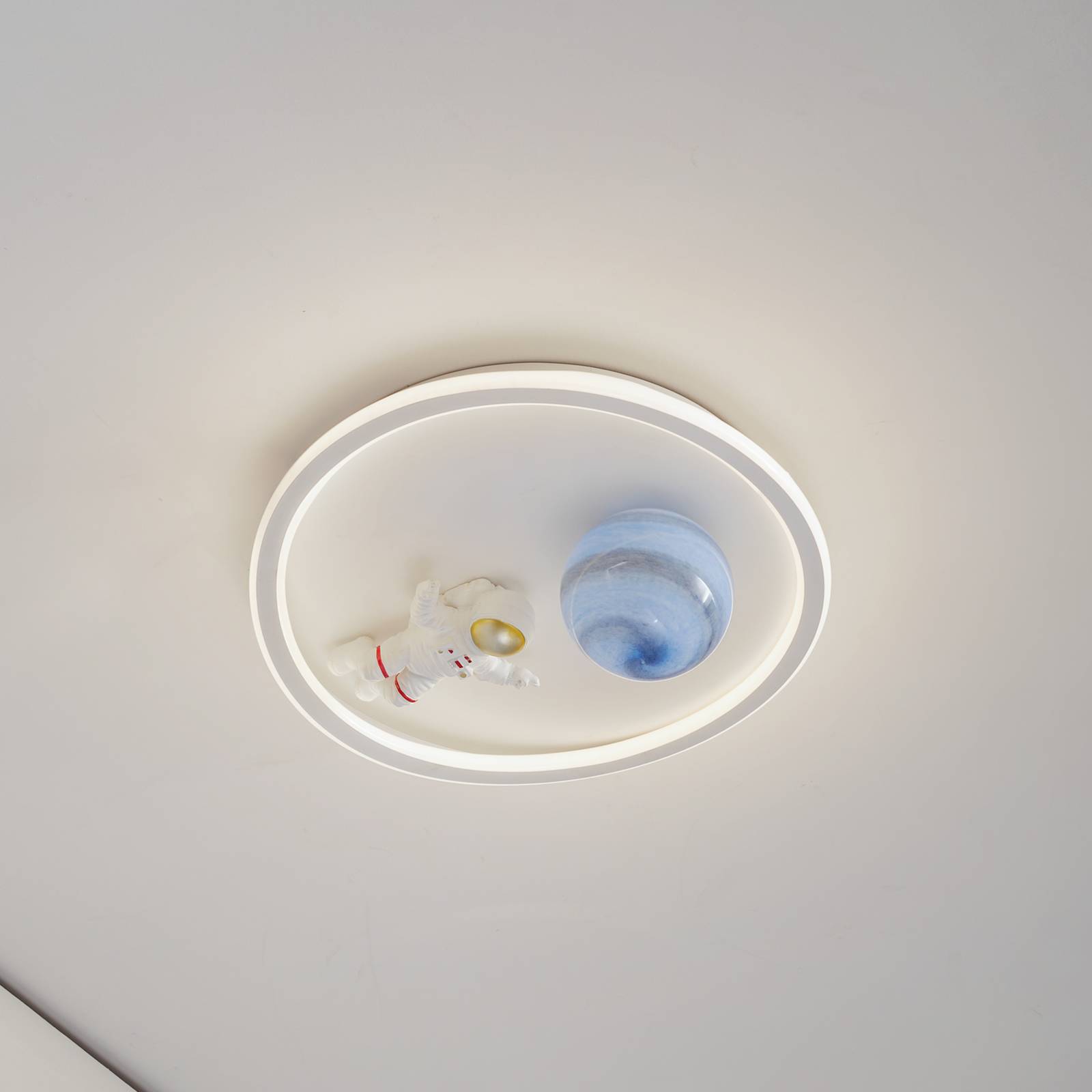 foto del prodotto lindby plafoniera led kosmo, 40 cm, bianco, metallo, terra