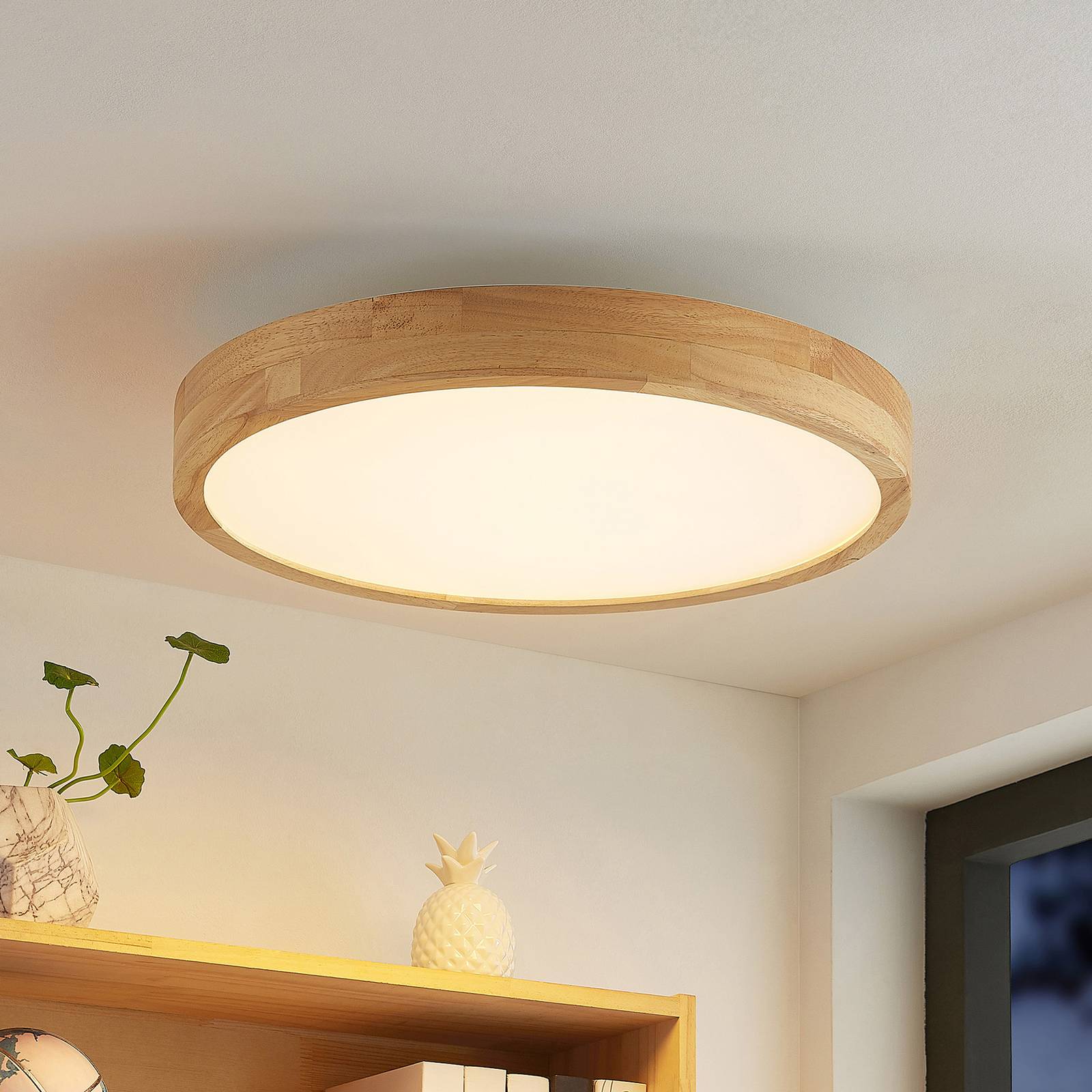 foto del prodotto lindby plafoniera led lanira, 50 cm, legno, telecomando, cct