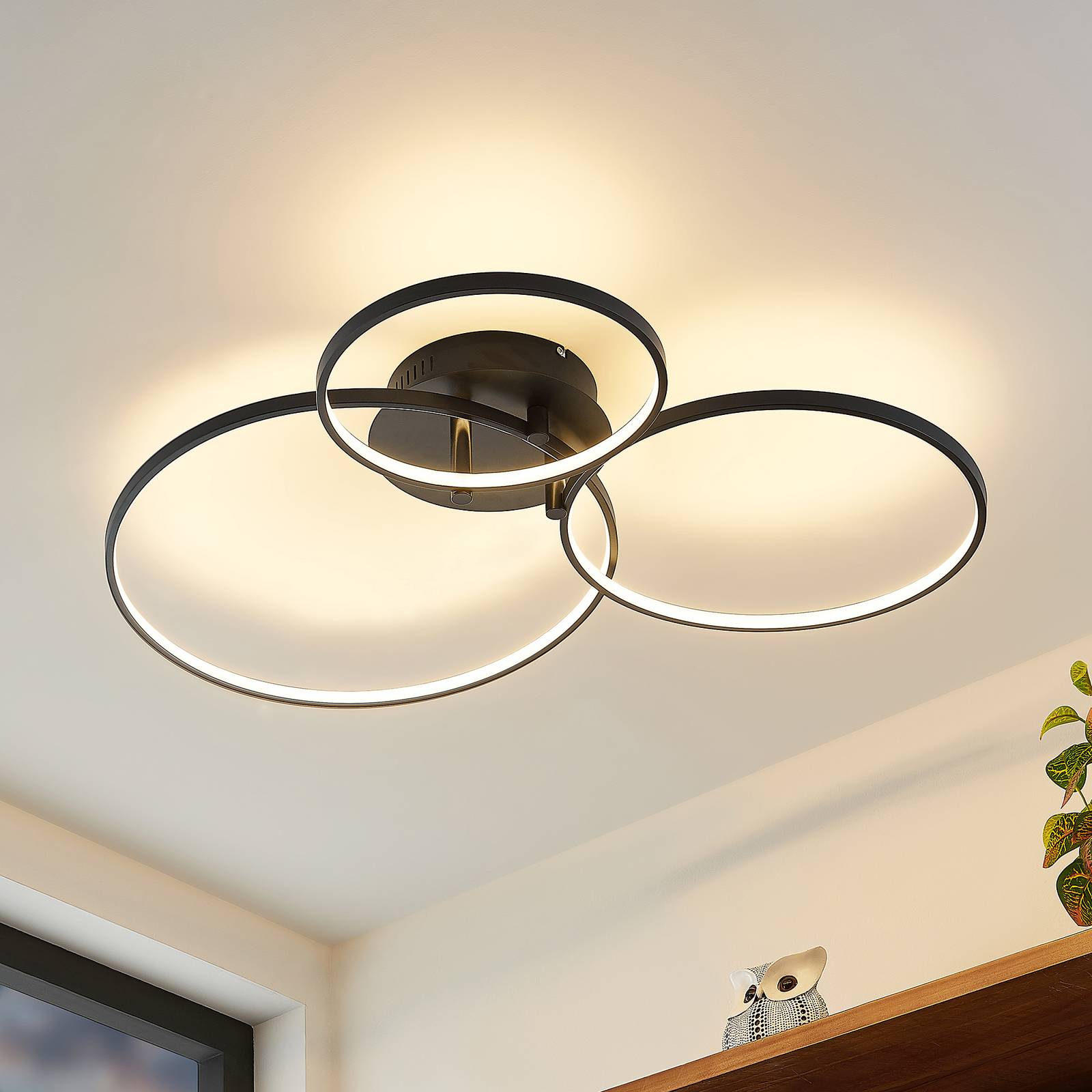 foto del prodotto lindby plafoniera led rayk, nero, metallo, 77 cm, dimmerabile