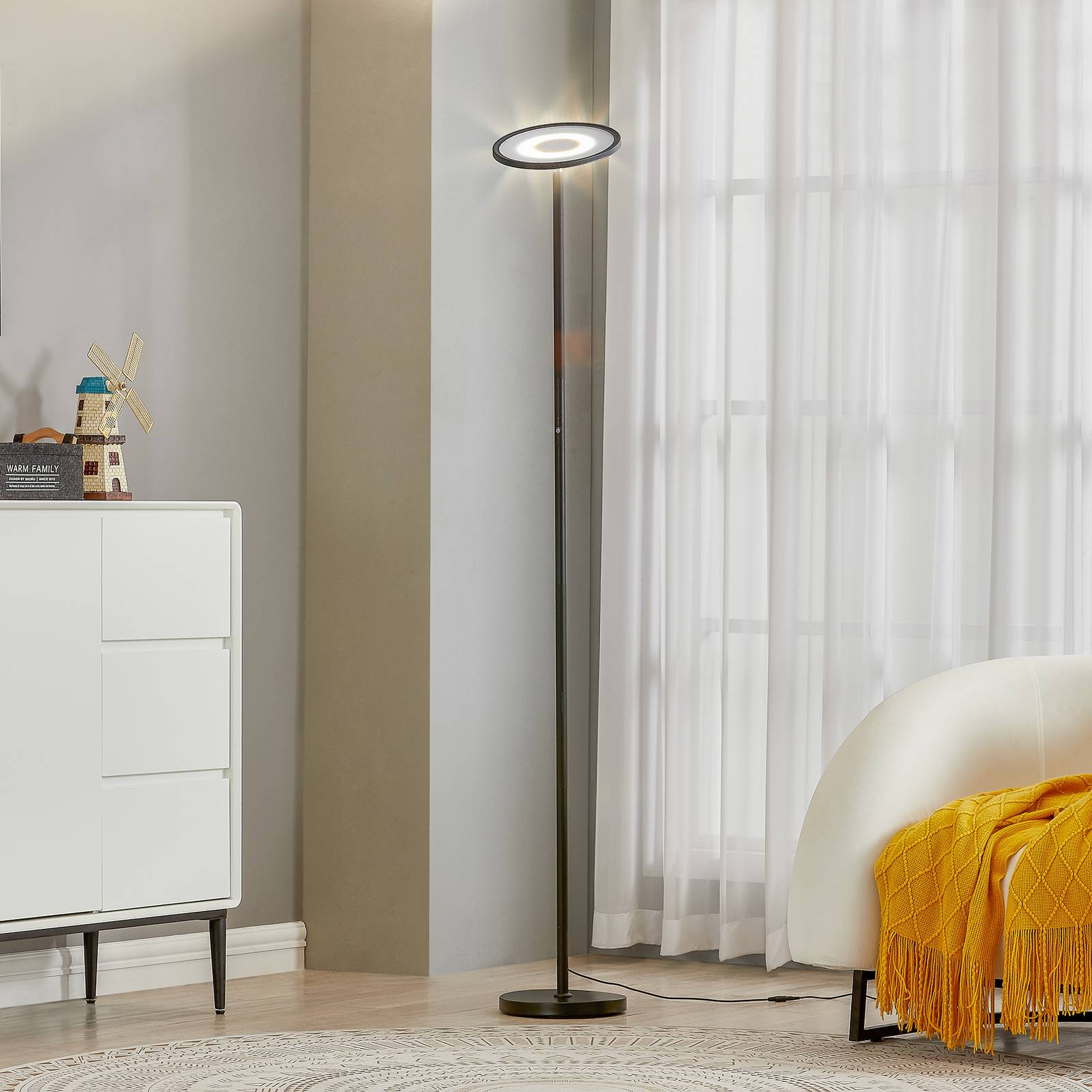 foto del prodotto lindby smart lampada led da pavimento cilian, cct, tuya, zigbee, hue