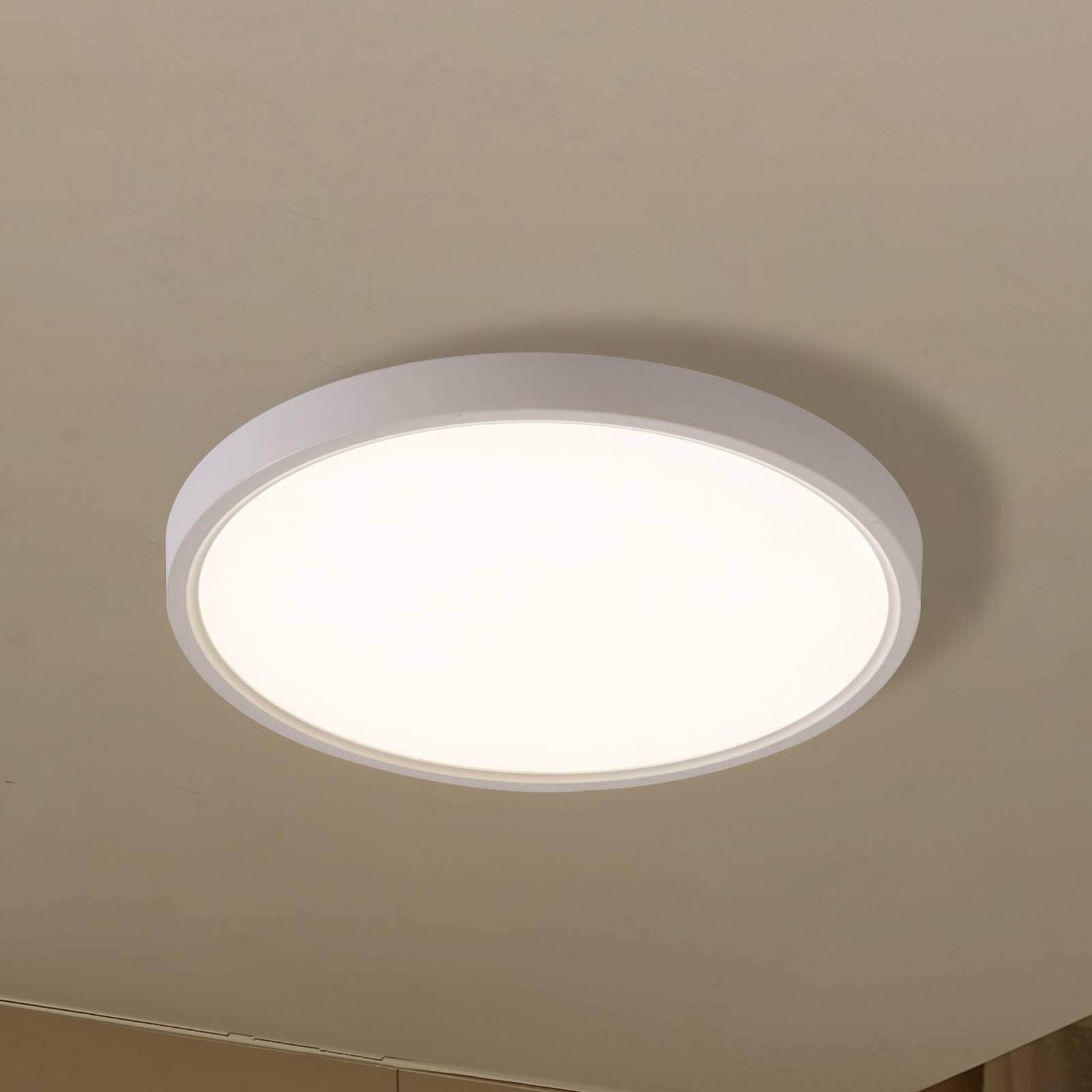 foto del prodotto lindby smart plafoniera led deika, 40 cm, bianco, tuya