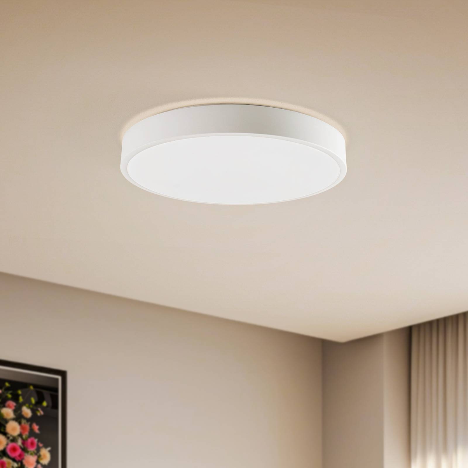 foto del prodotto lindby smart plafoniera led innes bianco 38 cm rgb cct tuya
