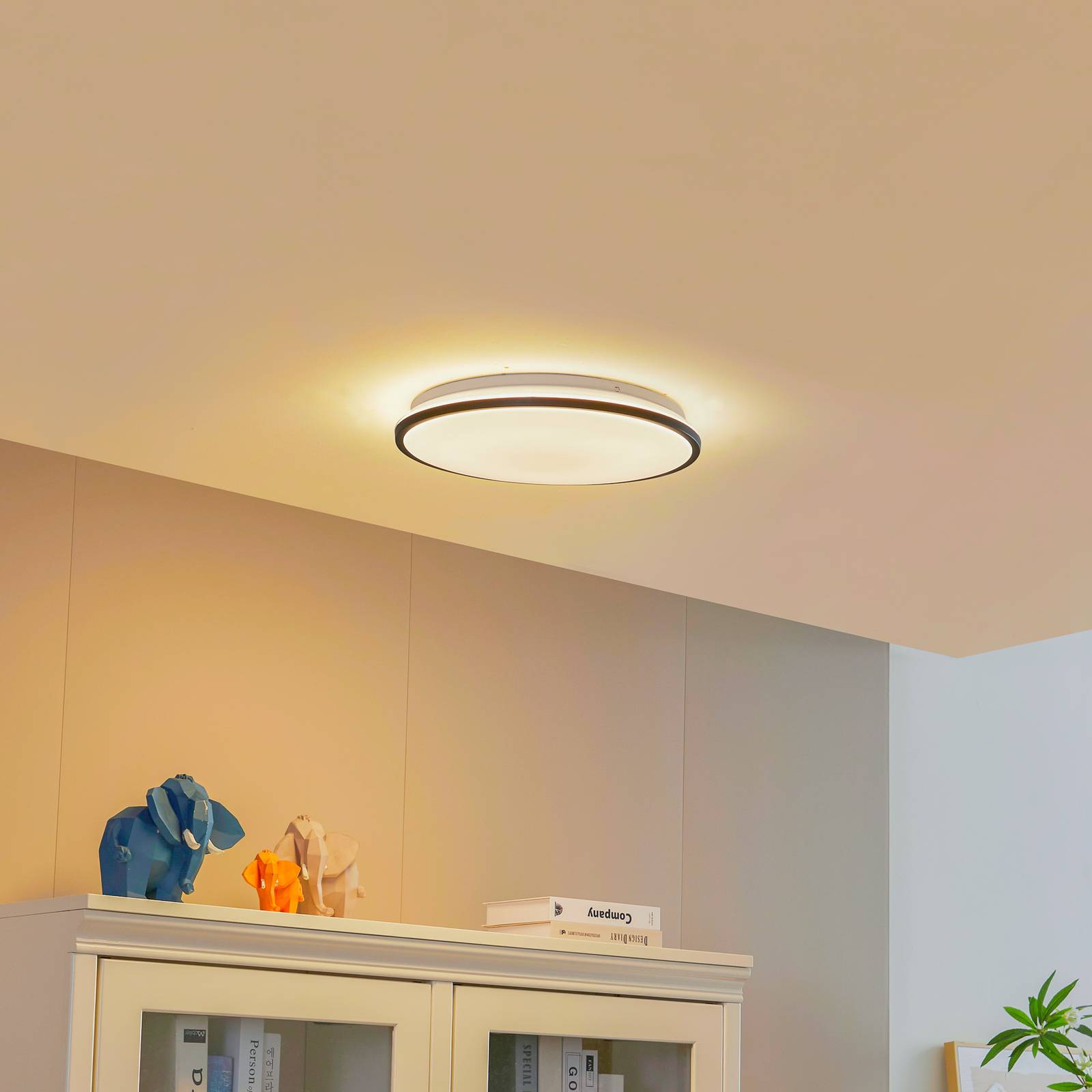 foto del prodotto lindby smart swaran plafoniera a led, 39,5 cm, rgb, cct, tuya
