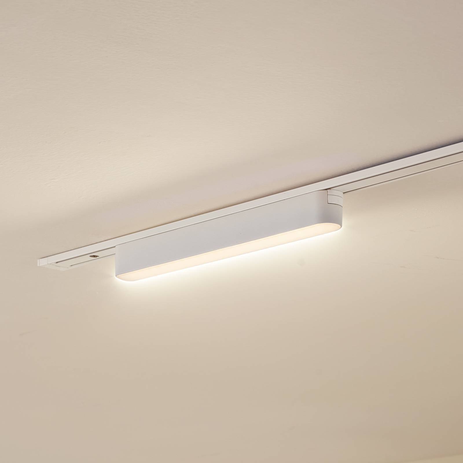 foto del prodotto lindby striscia led 48 v lumaro, bianco, 10w, plastica, dimmerabile
