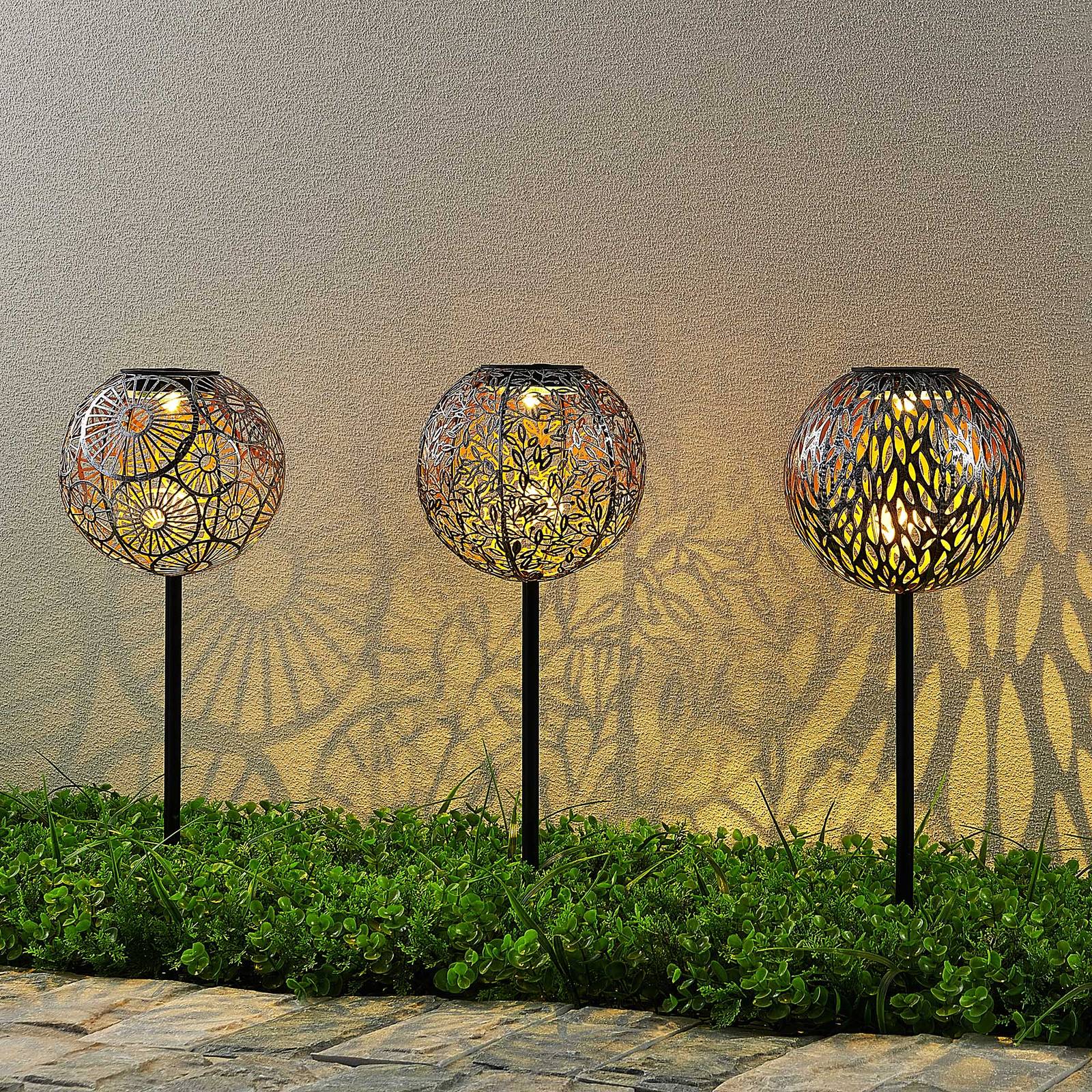 foto del prodotto lindby vilani lampada led solare in set da 3x