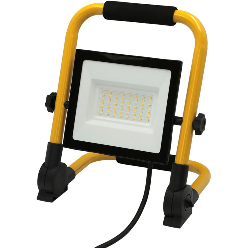 foto del prodotto linea professional spotlight led flat 50 watt. luce bianca 4000 k ip 65 4000 lumen con maniglia de trasporto, proiettore ledcon maniglia, faretto