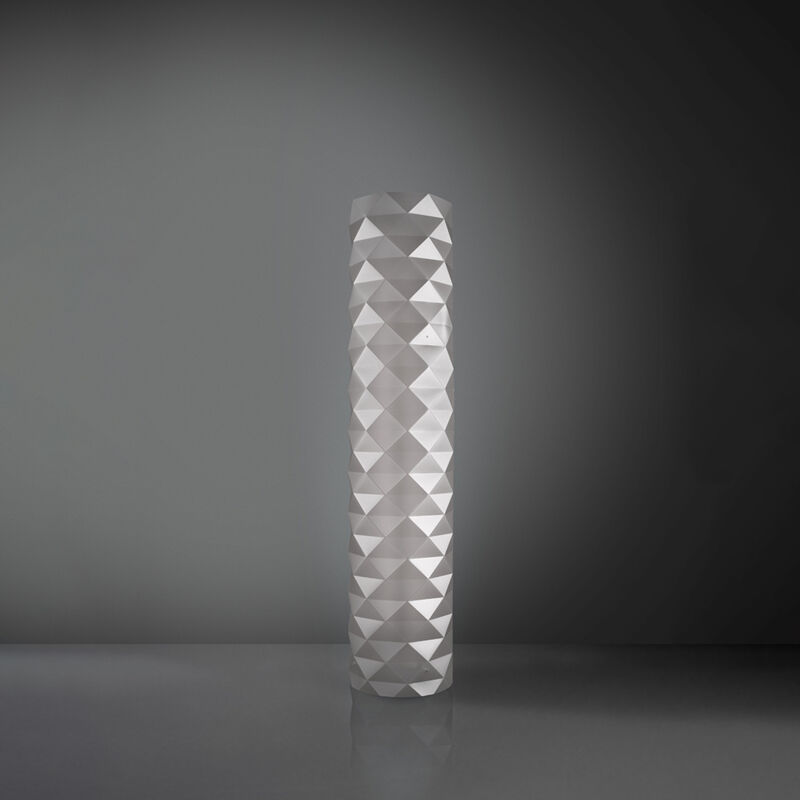 foto del prodotto linea zero lampada da terra moderna 3 luci prisma in polilux silver h122 made in italy