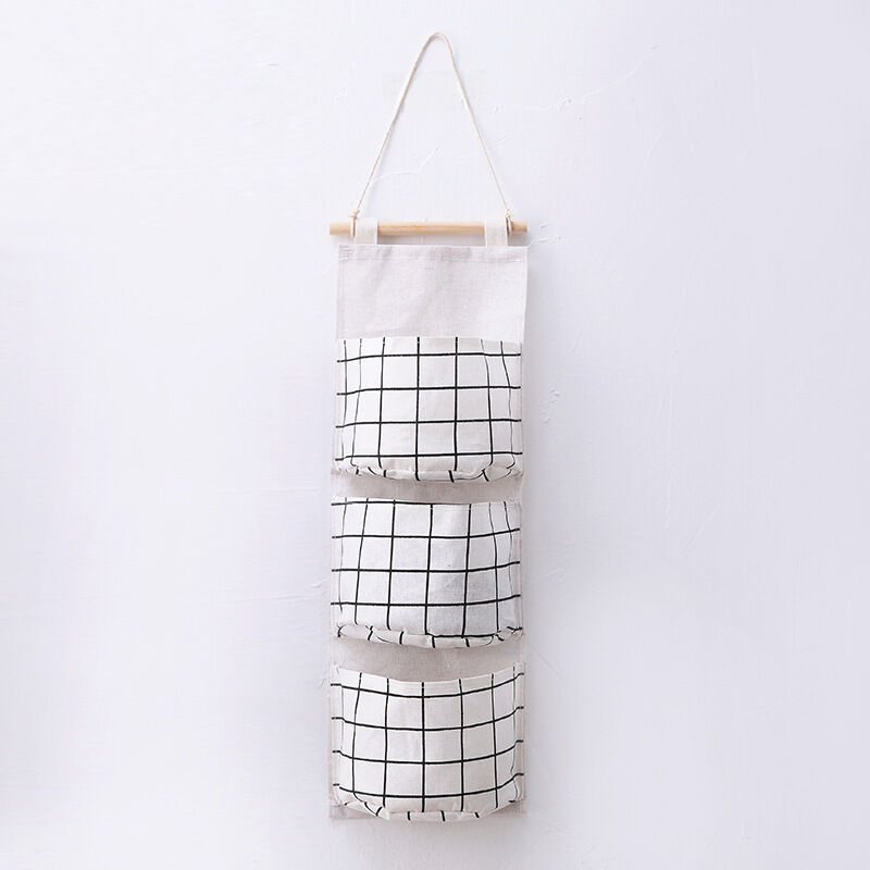 foto del prodotto linjou borsa portaoggetti sospesa con 3 tasche bianco , mensola da parete in tessuto, cestino portaoggetti, organizer per camera da letto, bagno,