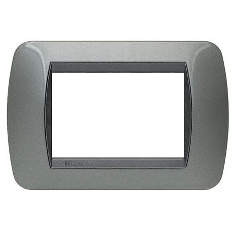 foto del prodotto living international placca 3 moduli acciaio scuro l4803ac bticino