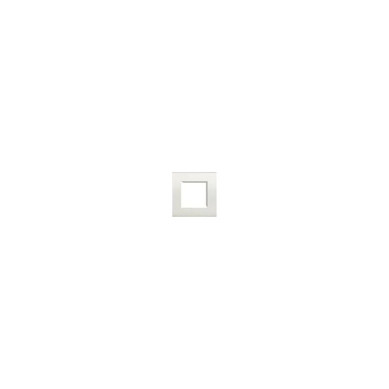foto del prodotto living light placca 3 3 moduli colore bianco lucido btin4816lb
