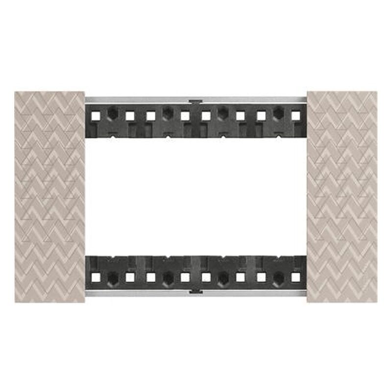 foto del prodotto living now placca 504 4p moduli optic ka4804mm bticino