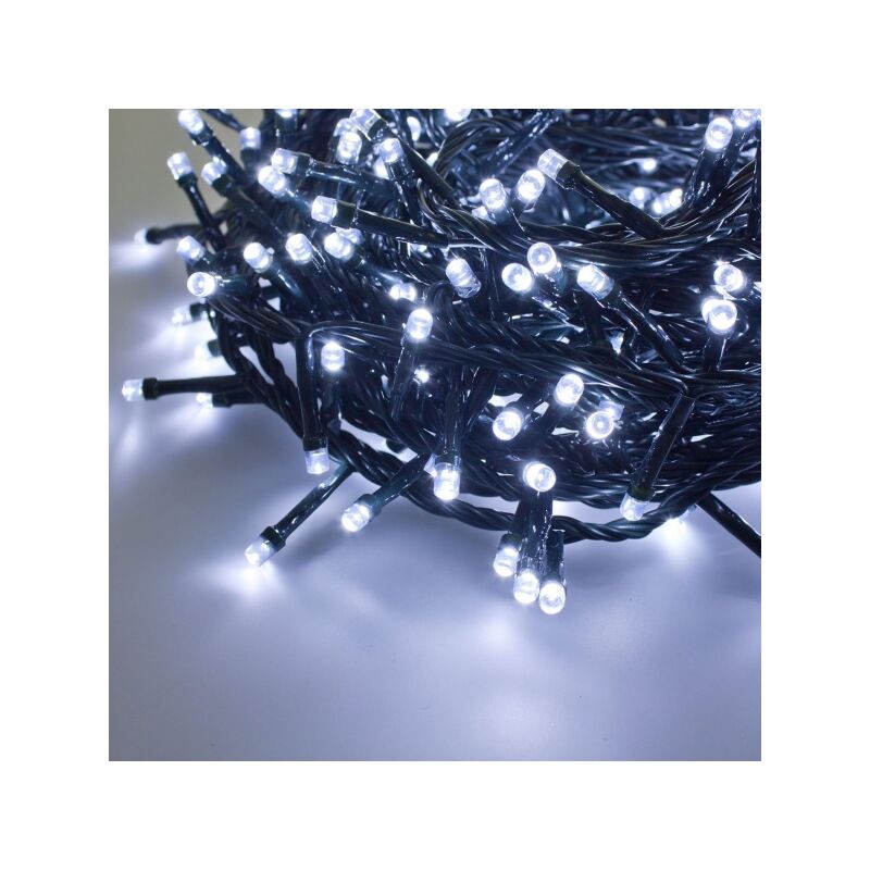 foto del prodotto lotti catena 38,5 mt 900 led bianco freddo, con memory controller, cavo verde, esterno