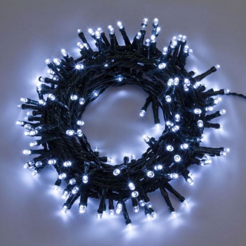 foto del prodotto lotti stringa catena 4,8 mt serie 120 luci di natale a led 5 mm reflex bianco freddo con 8 giochi di luce e memoria cavo verde per esterno interno