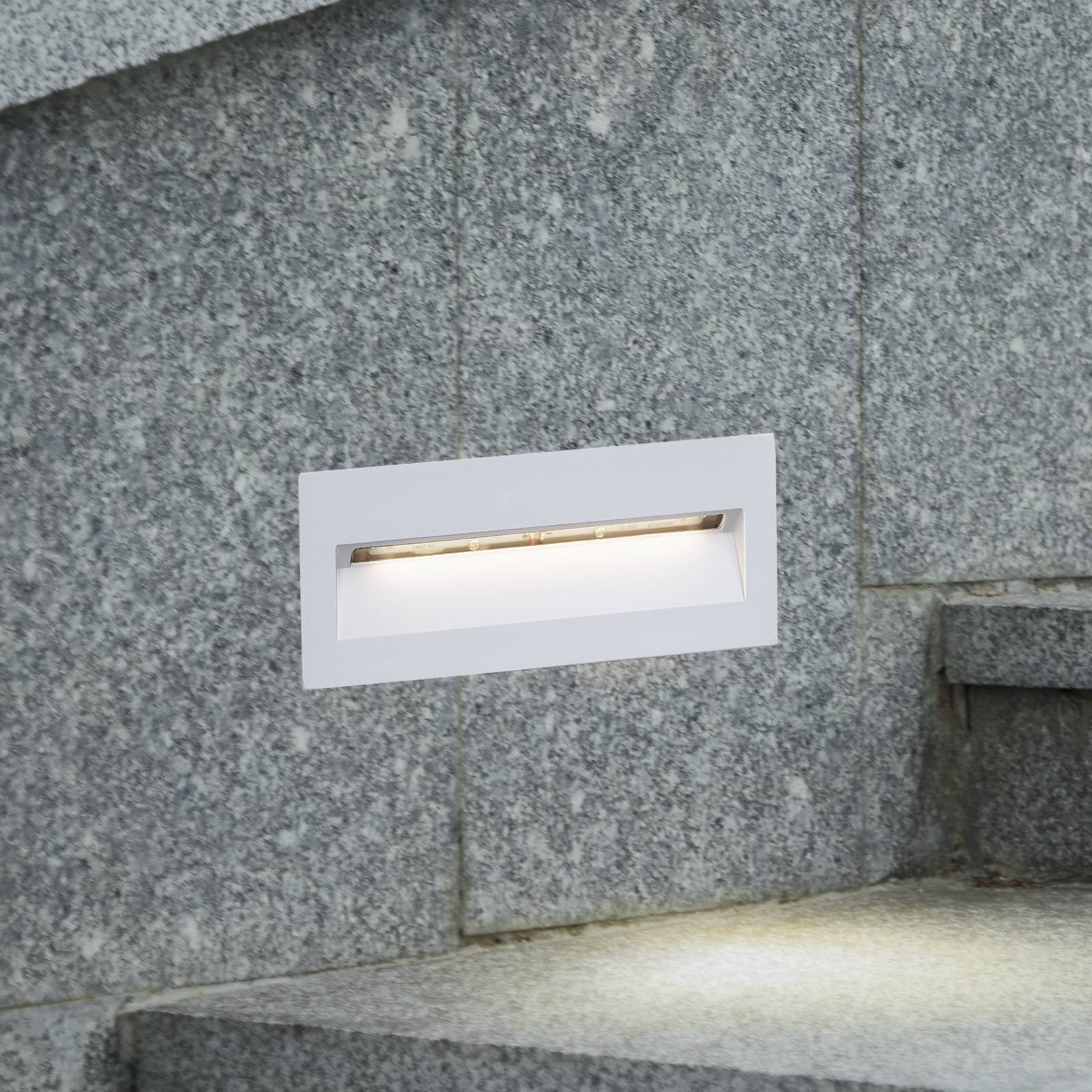 foto del prodotto lucande applique a led da incasso loya, 23 x 8 cm, bianco, ip54