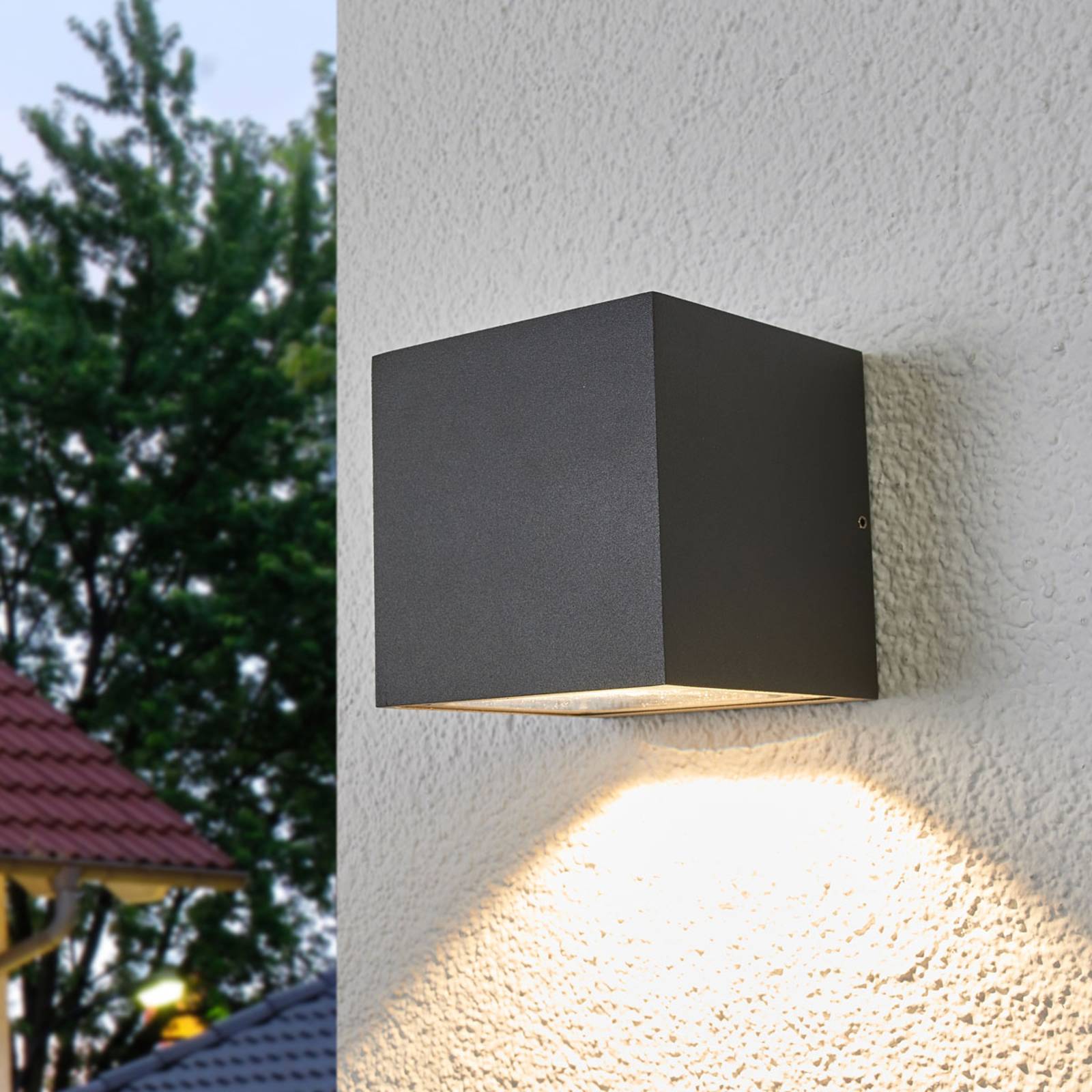 foto del prodotto lucande applique da esterni led merjem, 12 cm, piuma, ip54