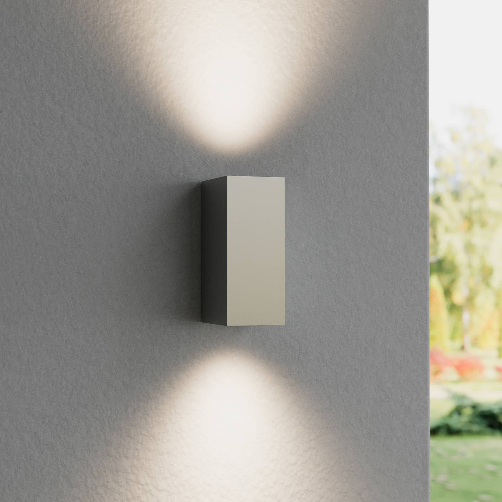 foto del prodotto lucande applique da esterno tavi, 15 cm, argento, bridgelux led