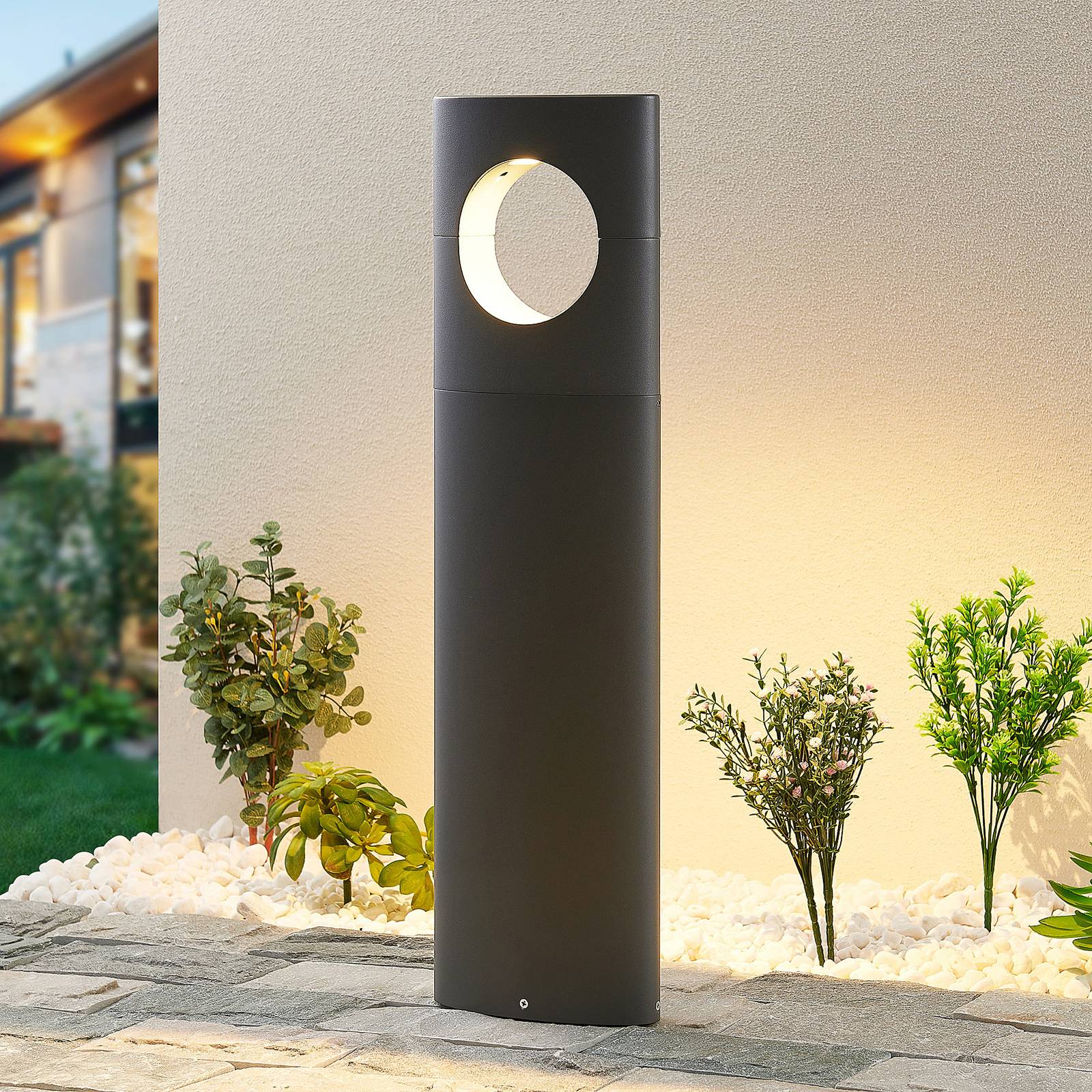 foto del prodotto lucande forama lampione a led, grigio scuro