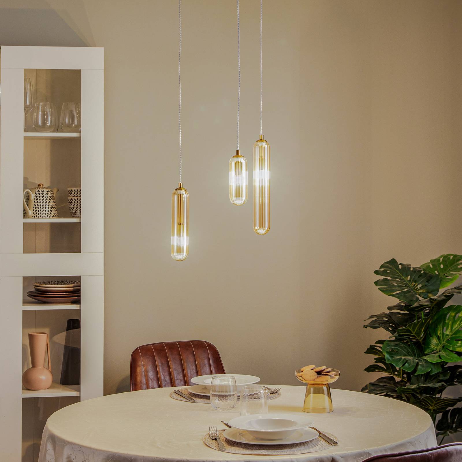 foto del prodotto lucande lampada a sospensione freylin, a 3 luci, ambra, vetro, 38 cm