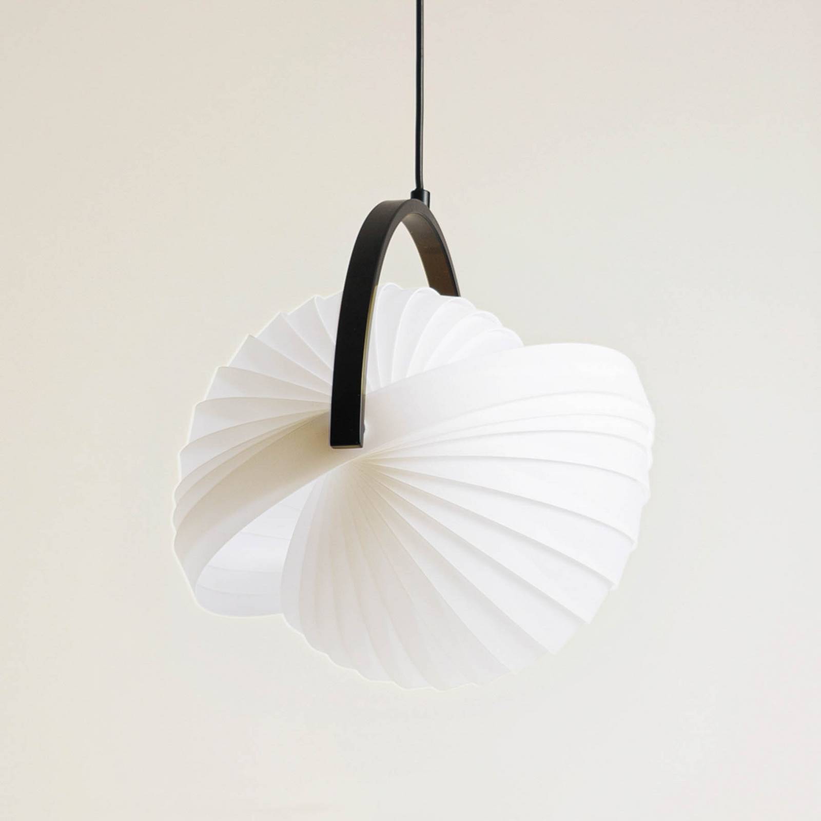 foto del prodotto lucande lampada a sospensione helva, bianca, 1 anta, 40cm, girevole