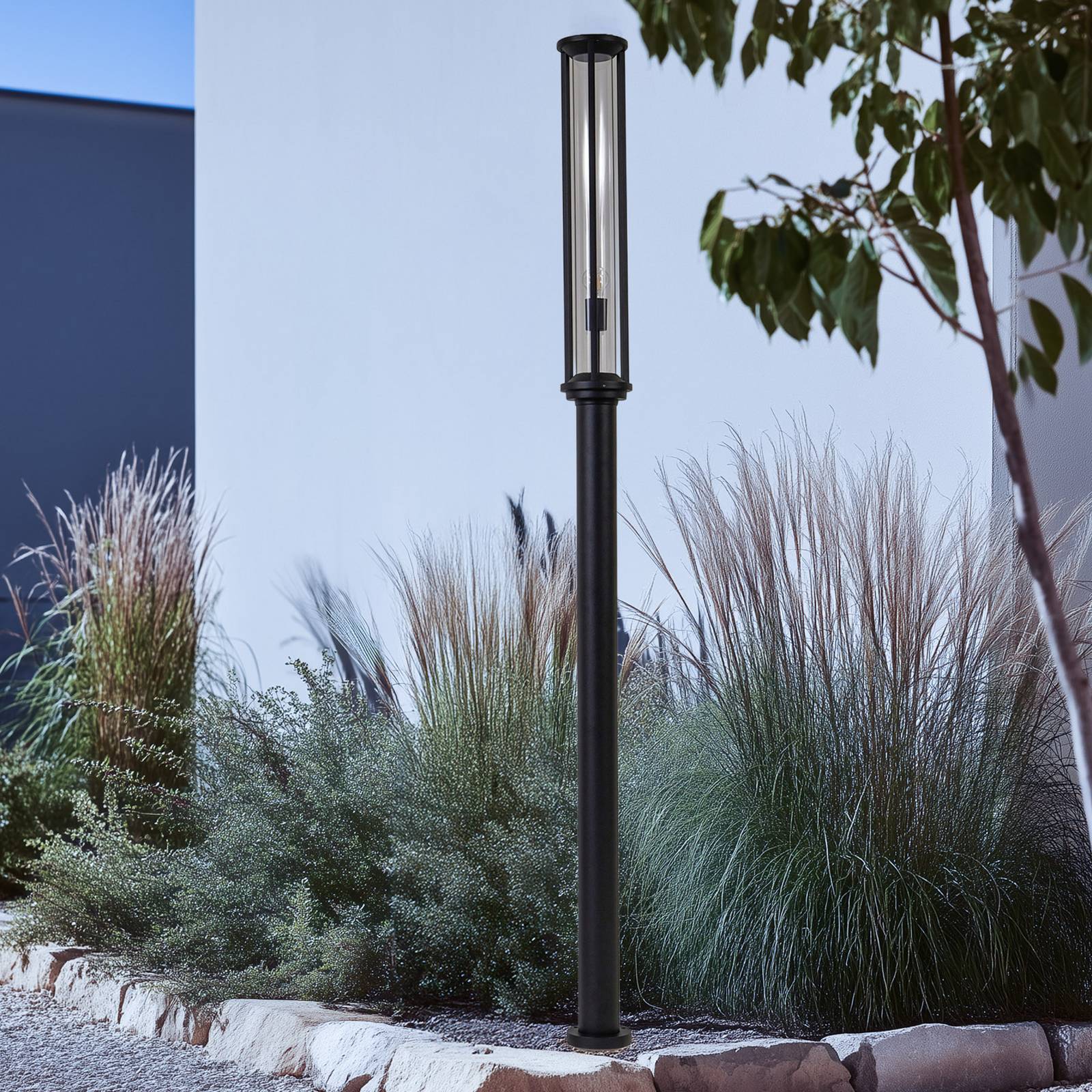 foto del prodotto lucande lampada da esterno alivaro, nero, 220 cm, e27, ip65