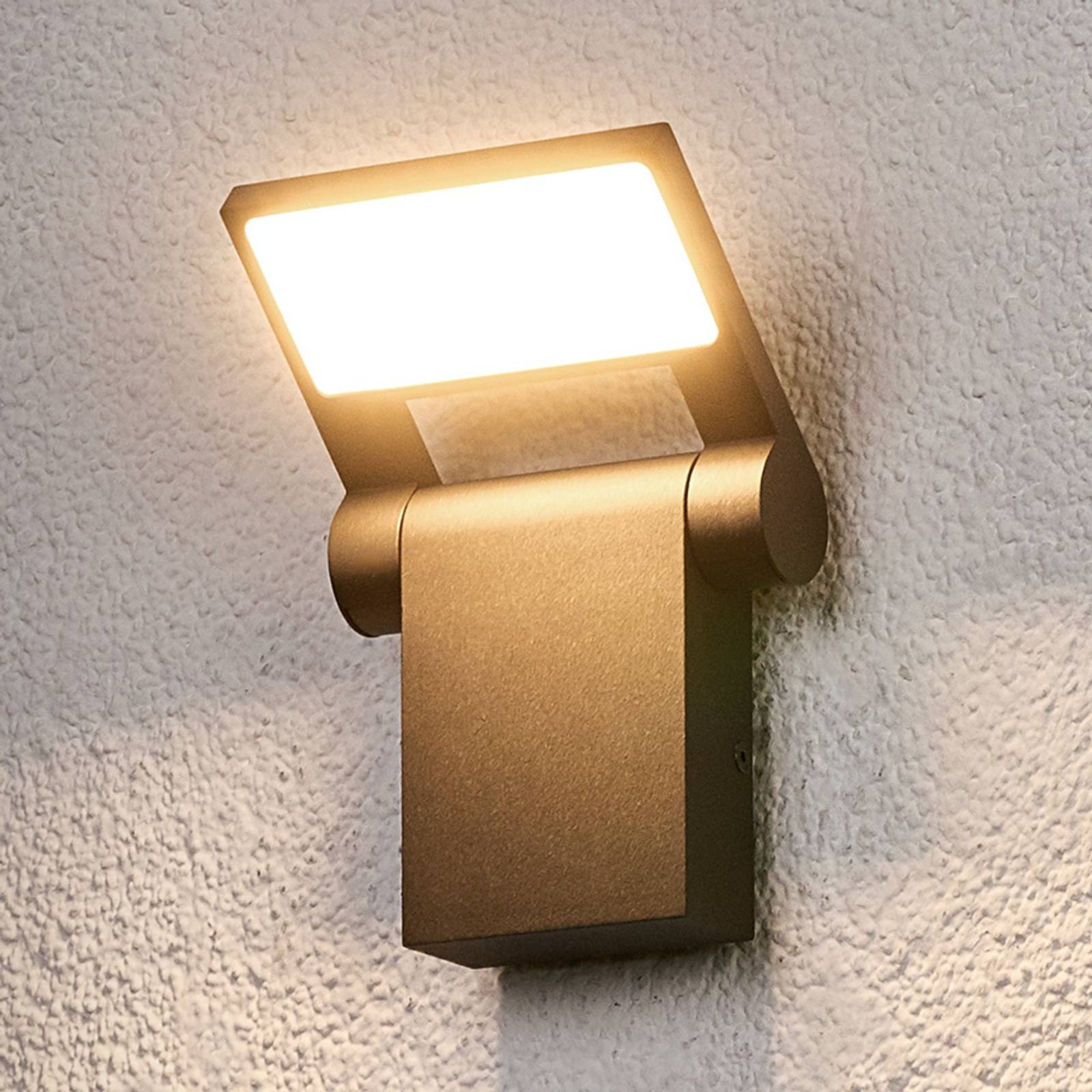 foto del prodotto lucande lampioncino da parete marius, mobile, led, esterni