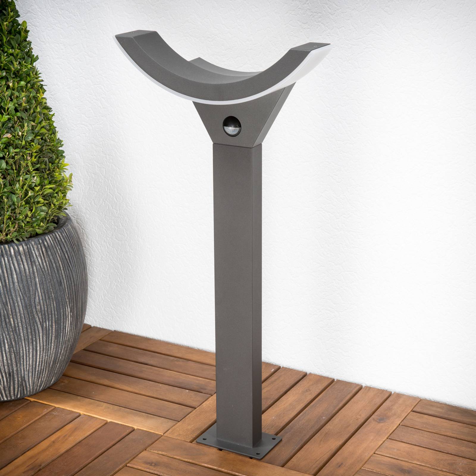 foto del prodotto lucande lampione a led half, sensore, 60 cm, antracite, ip54