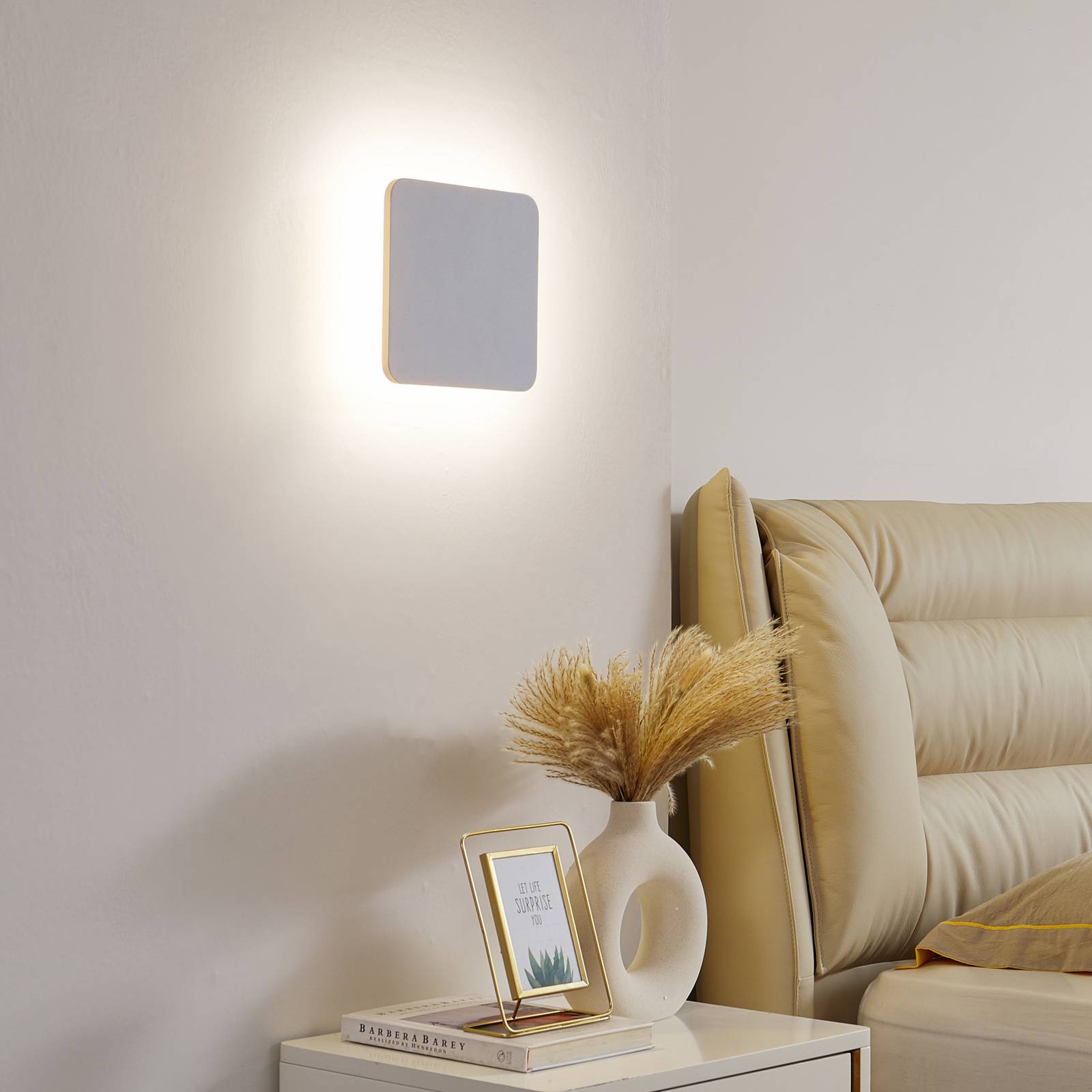 foto del prodotto lucande led elrik in bianco da metallo