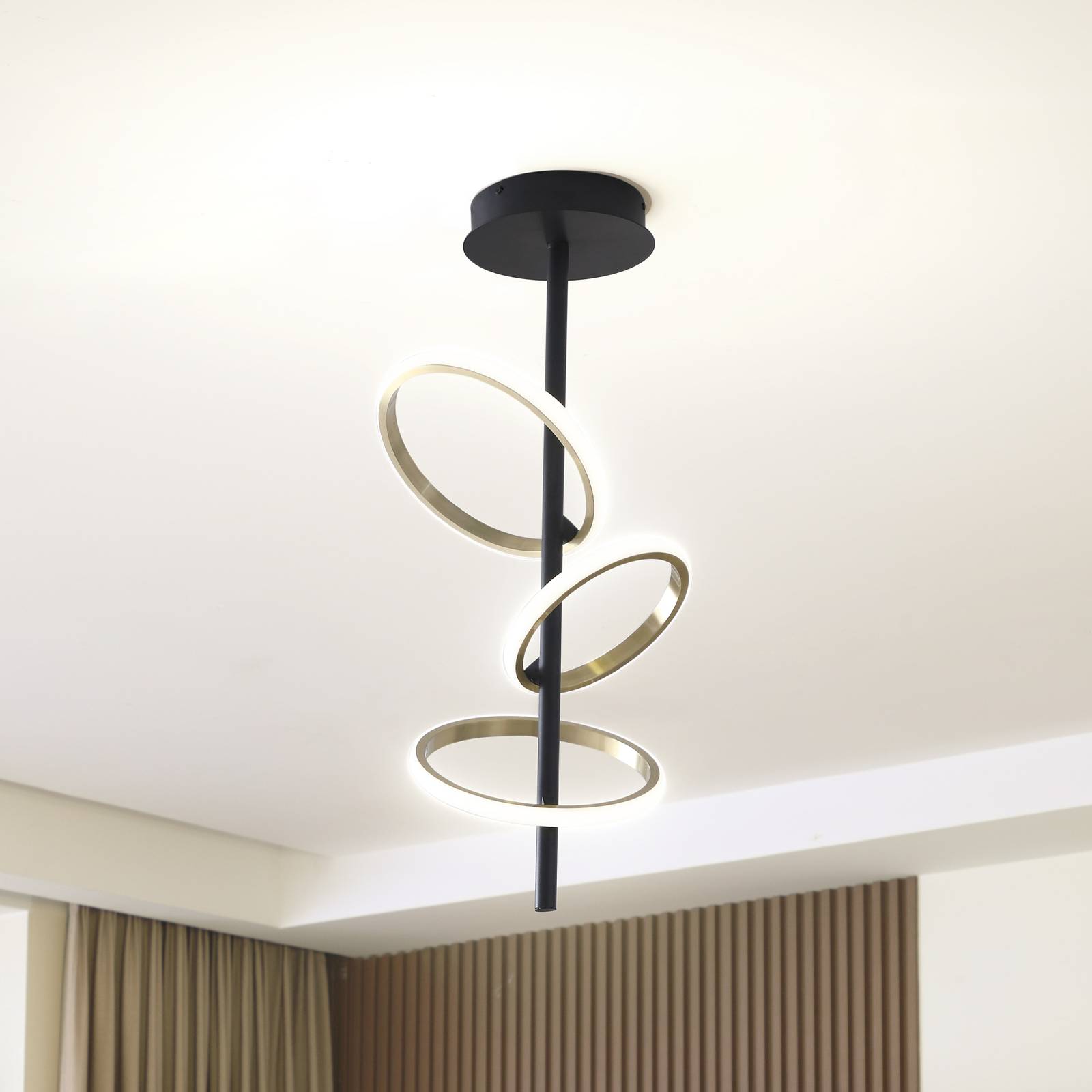 foto del prodotto lucande plafoniera led madu, nero, metallo, altezza 75 cm