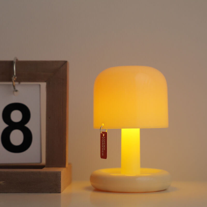 foto del prodotto luce notturna a led usb da 0,2 w, lampada da scrivania, lampada da comodino 3d touch, mini lampada da tavolo, tempo di ricarica di 2 ore, tempo di