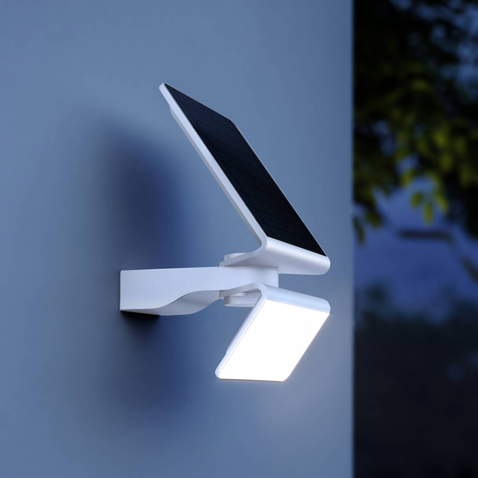 foto del prodotto luce solare da esterno xsolar l s, lampada da parete con sensore a 140 , luce solare da giardino, bianco steinel