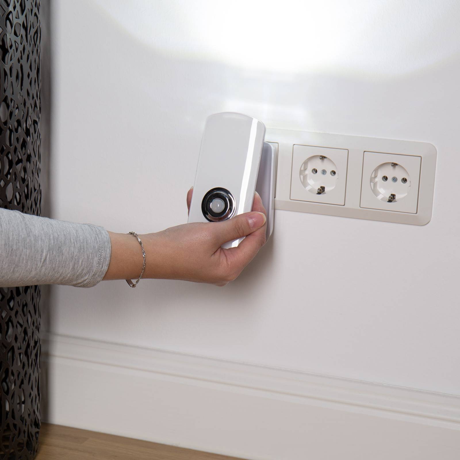 foto del prodotto m ller-licht luce notturna a led nox con sensore