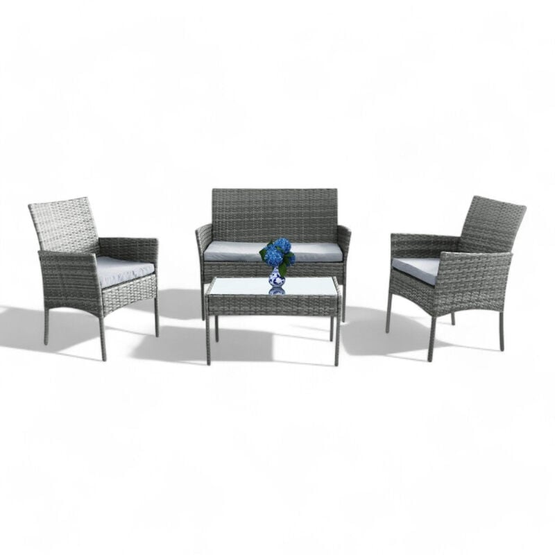 foto del prodotto magazzini cosma salotto da giardino 4 posti con struttura in alluminio e wicker con cuscini removibili e tavolino venezuela black