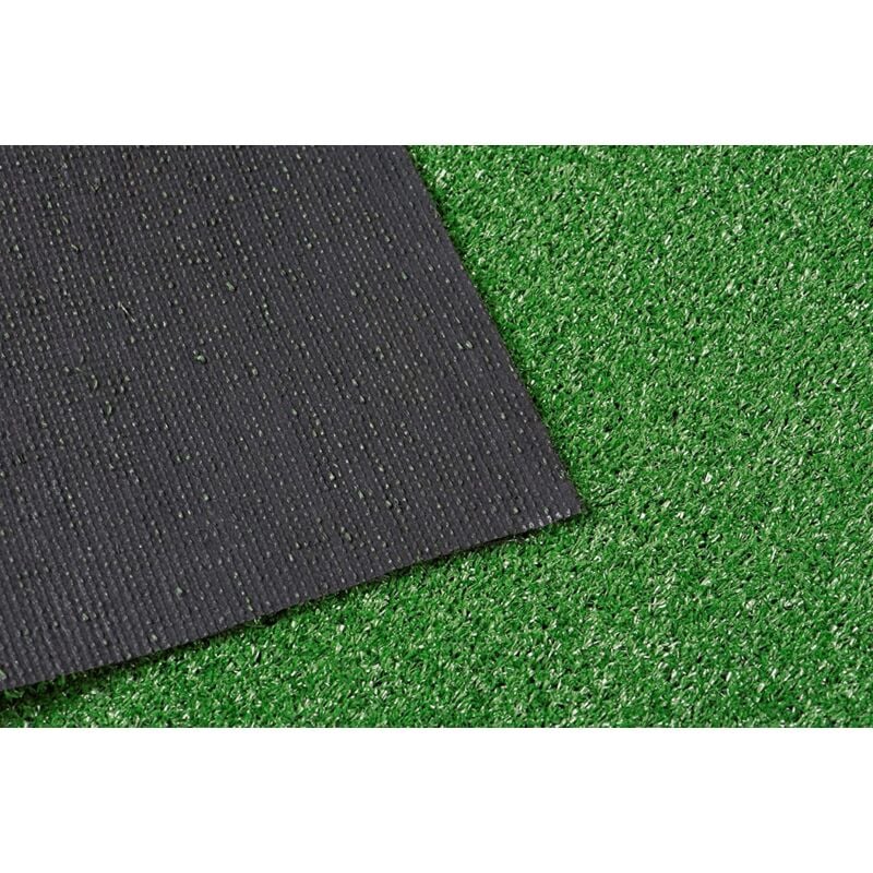 foto del prodotto magazzini cosma tappeto erba verde sintetica 7mm prato finto in rotoli evergreen rotolo altezza 2 mt x 25 mt 50mq 
