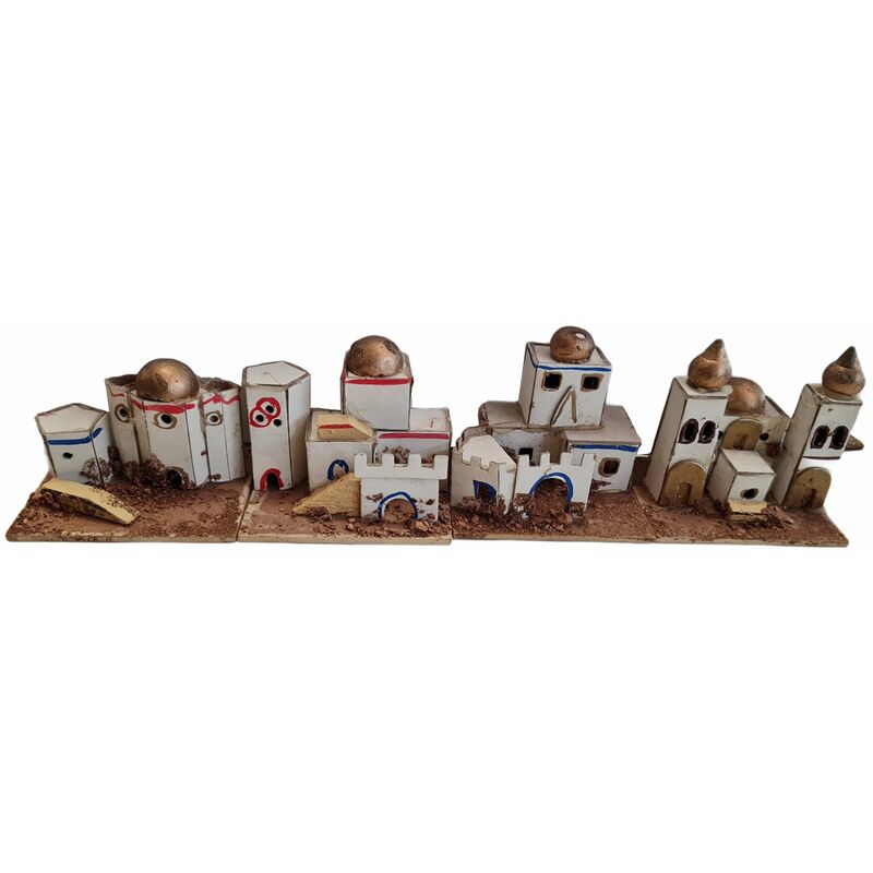 foto del prodotto magiedinatale scenario con casette e capanne bianche per paesaggio da presepe natalizio