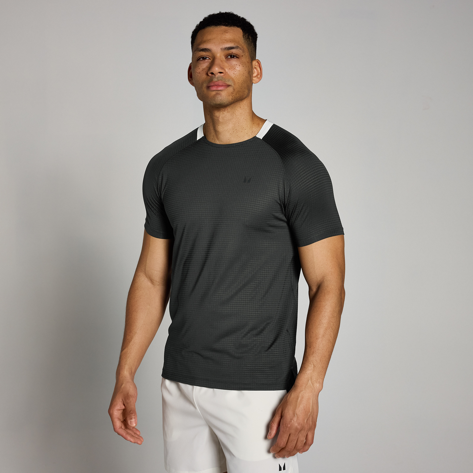 foto del prodotto maglia sportiva a rete mp tempo da uomo nero slavato m
