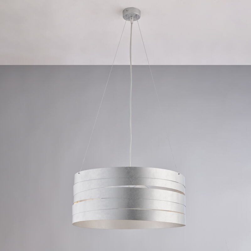 foto del prodotto mambo sospensione ferro laccato bianco con decoraz. argento antico e cavi acciaio regolabili 3 luci 120 45 bl157 3 arg