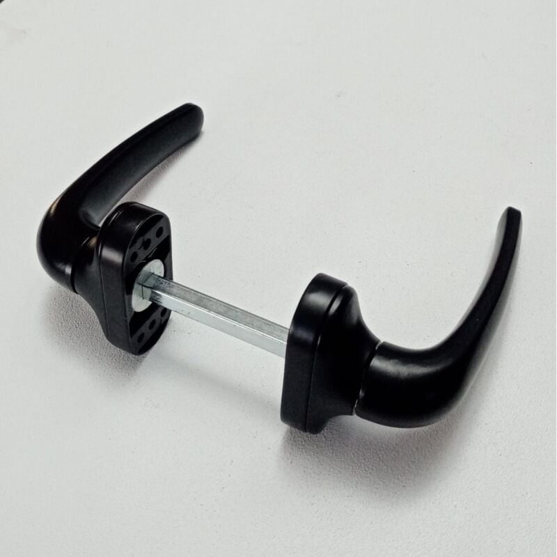 foto del prodotto maniglia x infissi alluminio nera cp 1,0