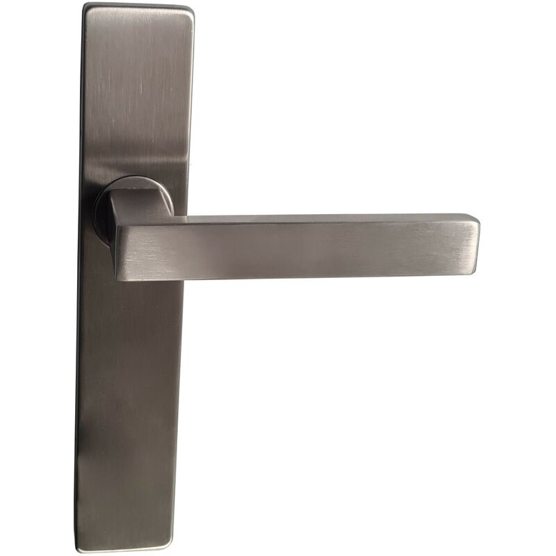 foto del prodotto maniglie su piastre quadrate - patricia - klose besser - acciaio inox 304. bec de cane