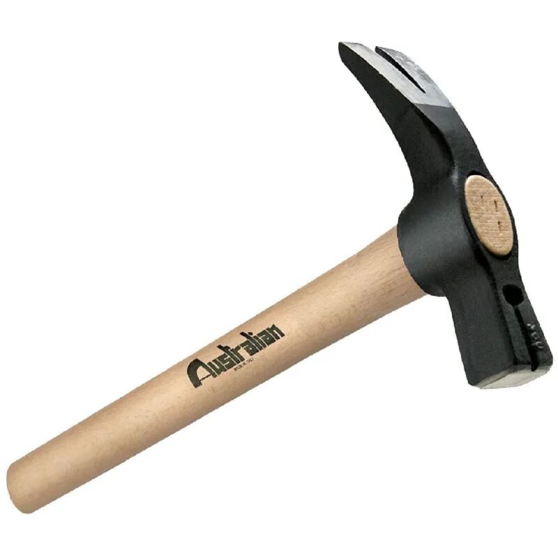 foto del prodotto martello francese per carpentiere con manico in legno resistente 700 gr