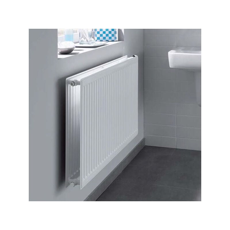 foto del prodotto matis re radiatori igiene acqua calda tipo10 altezza 600mm larghezza 3000mm 1806 watt ftv 10 600 3000