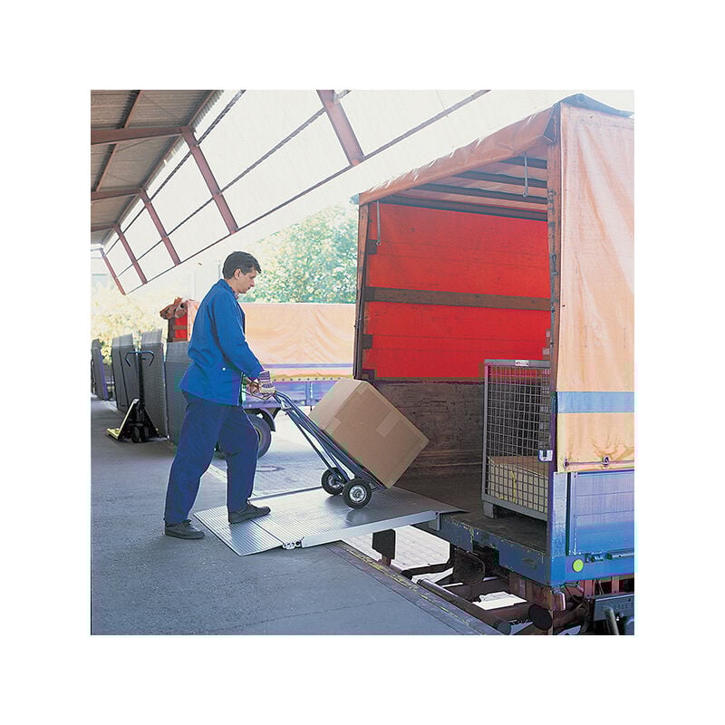 foto del prodotto matis re rampa per banchina con maniglie lunghezza 1735mm larghezza 1500mm portata max 3000kg hf04 p