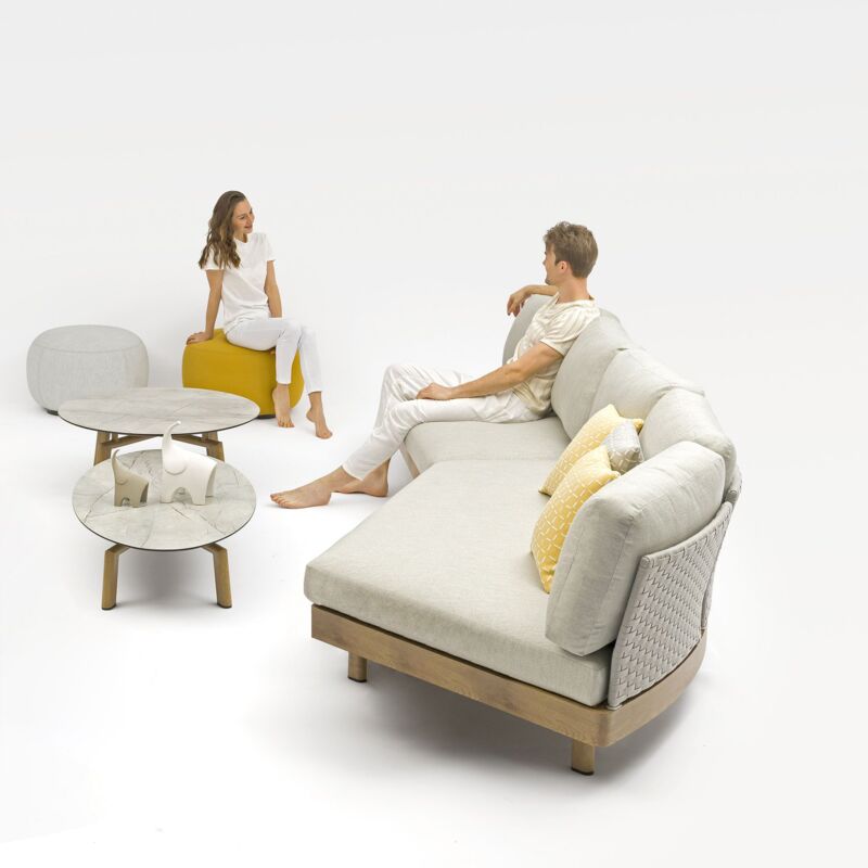 foto del prodotto milani home gamora poltrona centrale con struttura in alluminio effetto legno